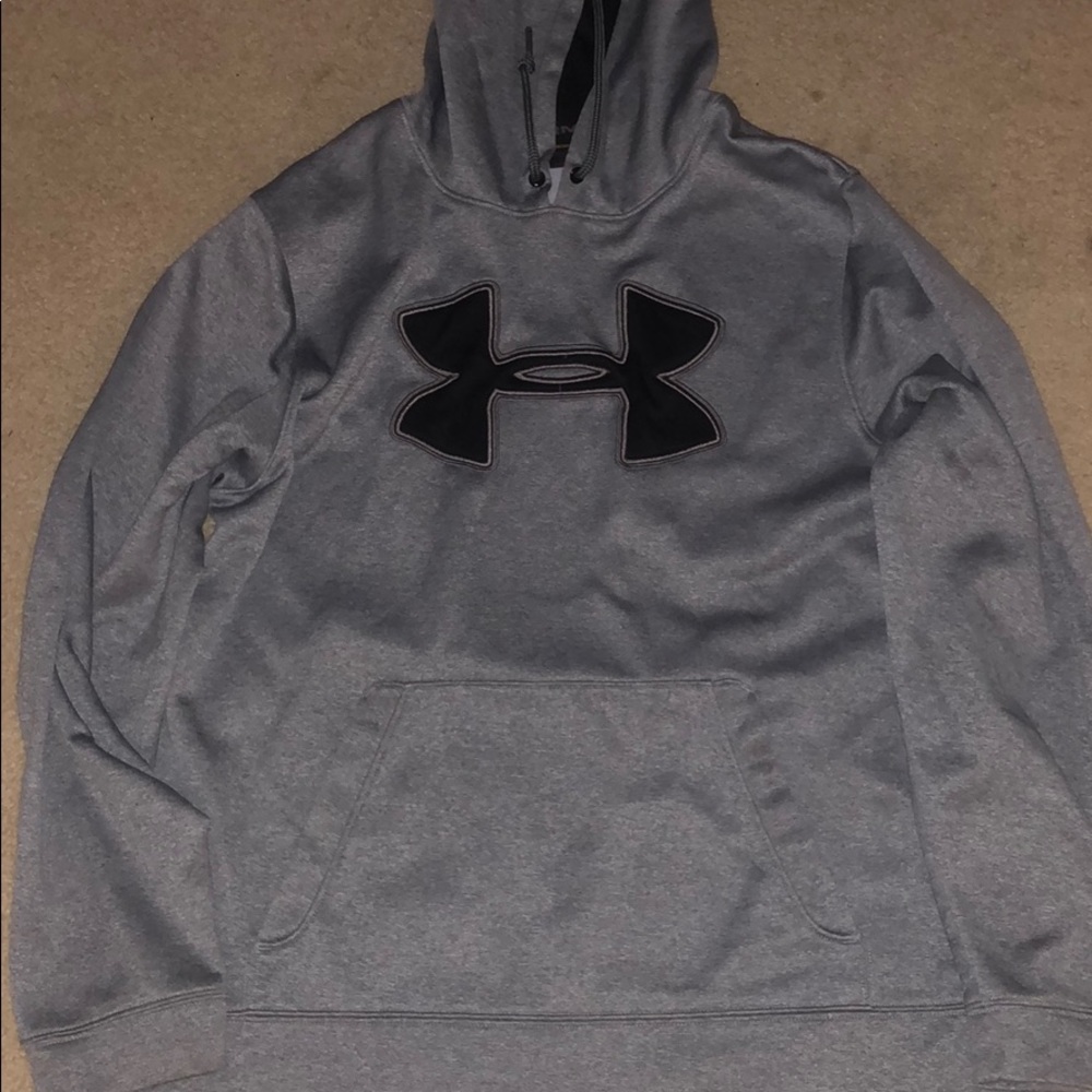Under Armour Sweatshirt